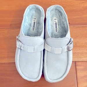LIKE NEW Birkenstock beautiful slip on buckle FUZZY!
